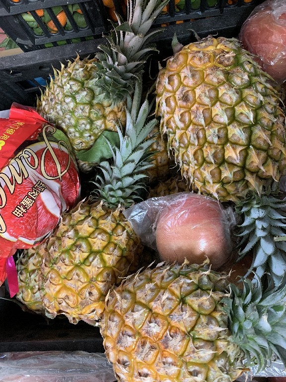 买菠萝最好的方法图解,买菠萝的4个技巧是什么