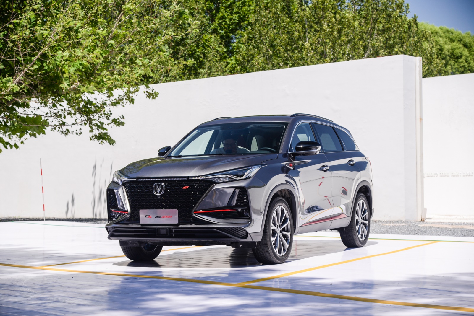 哈弗h6第三代最新改款,第三代哈弗h6又改款