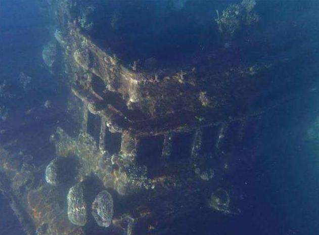 4枚鱼雷全部命中,4枚鱼雷击沉战列舰