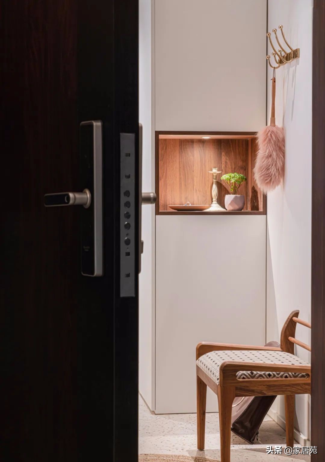 111㎡暗房惊艳翻身,简洁又耐看,还有超强储物力!