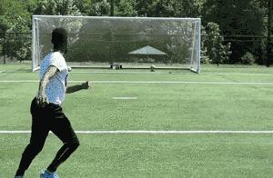 两次变向超炫过人技巧,5个初学者必会的实战过人技巧