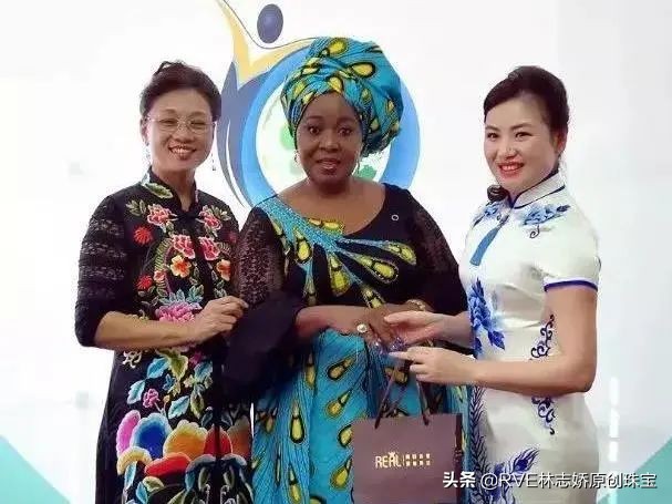 《连线中国》RVE创始人对话央视主持人，畅谈“做有故事的珠宝”