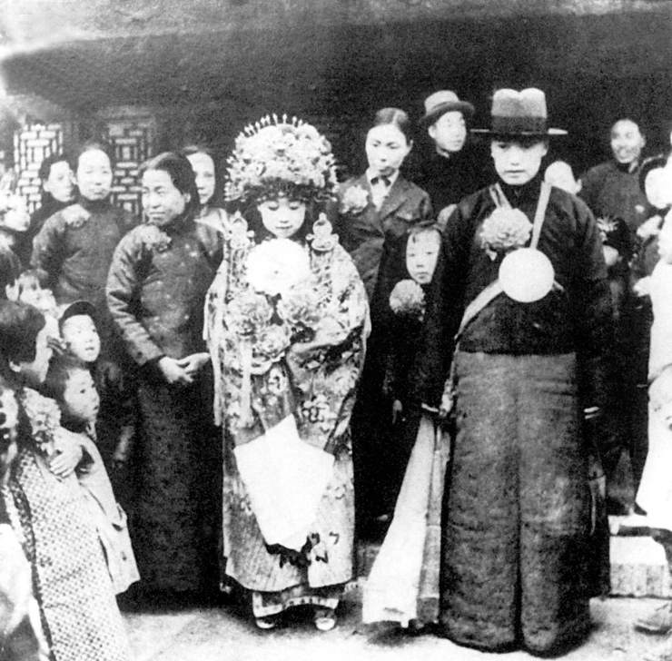 民国新式婚礼有哪些特殊性,民国时期结婚是怎么样的
