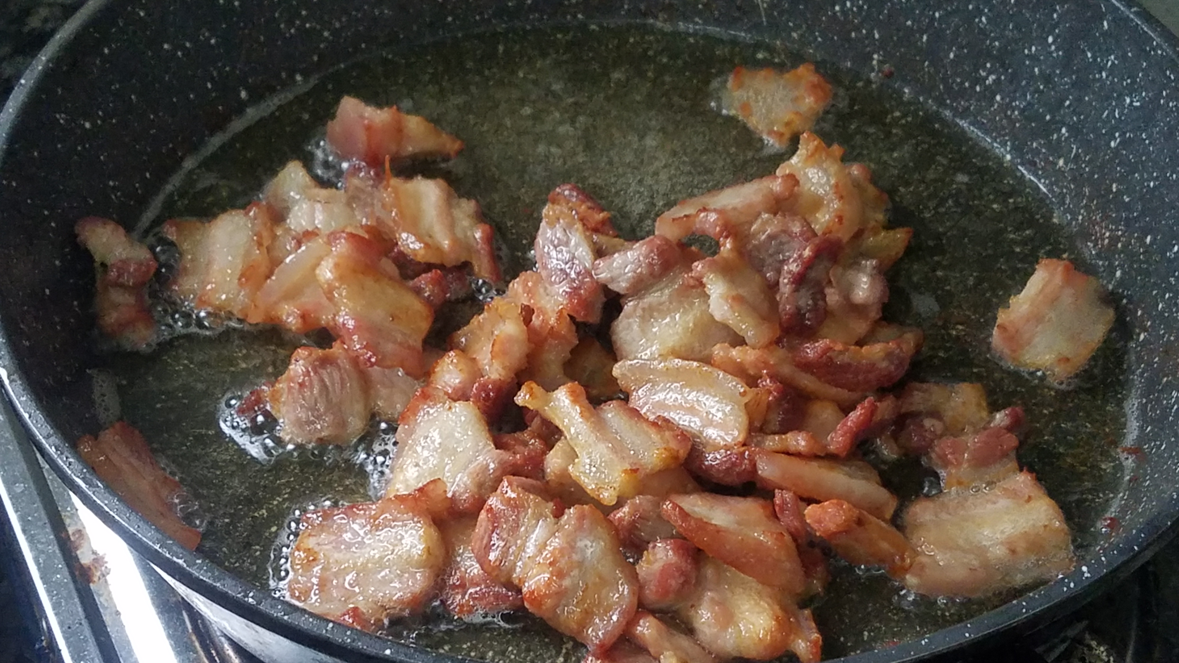 五花肉焖鱼干的做法,豆豉焖鱼五花肉的做法