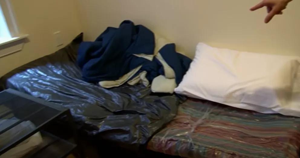 20年穿旧衣，垃圾桶捡食物，纽约女孩省出一套房：有钱，我就不花