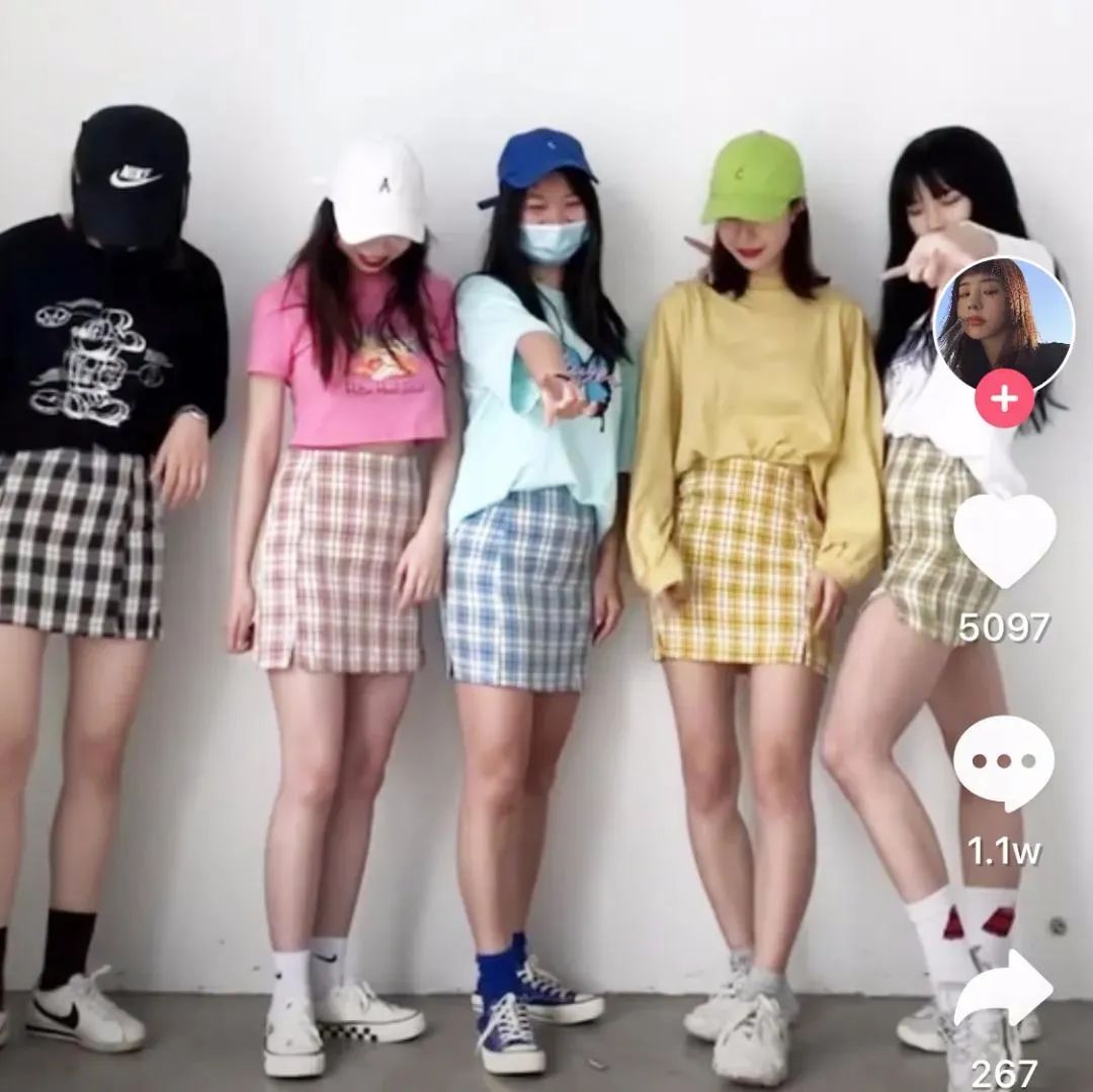 怎么穿才能时髦又好看,别盲目跟着潮流走