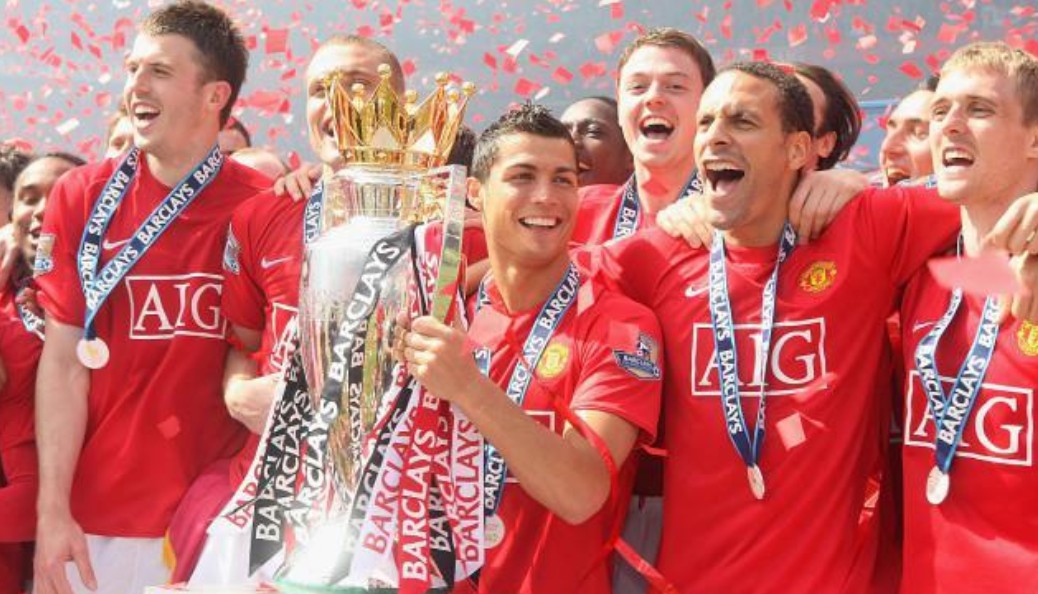 c罗回归曼联首秀c罗梅开二度,c罗重回曼联队帽子戏法解说