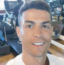 C罗拍摄女友和大儿子健身视频！霸道总裁一家子都在不停地奔跑