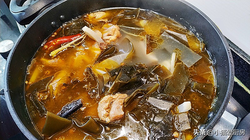 如何炖出好喝的老鸭汤,怎么炖出好喝的老鸭汤