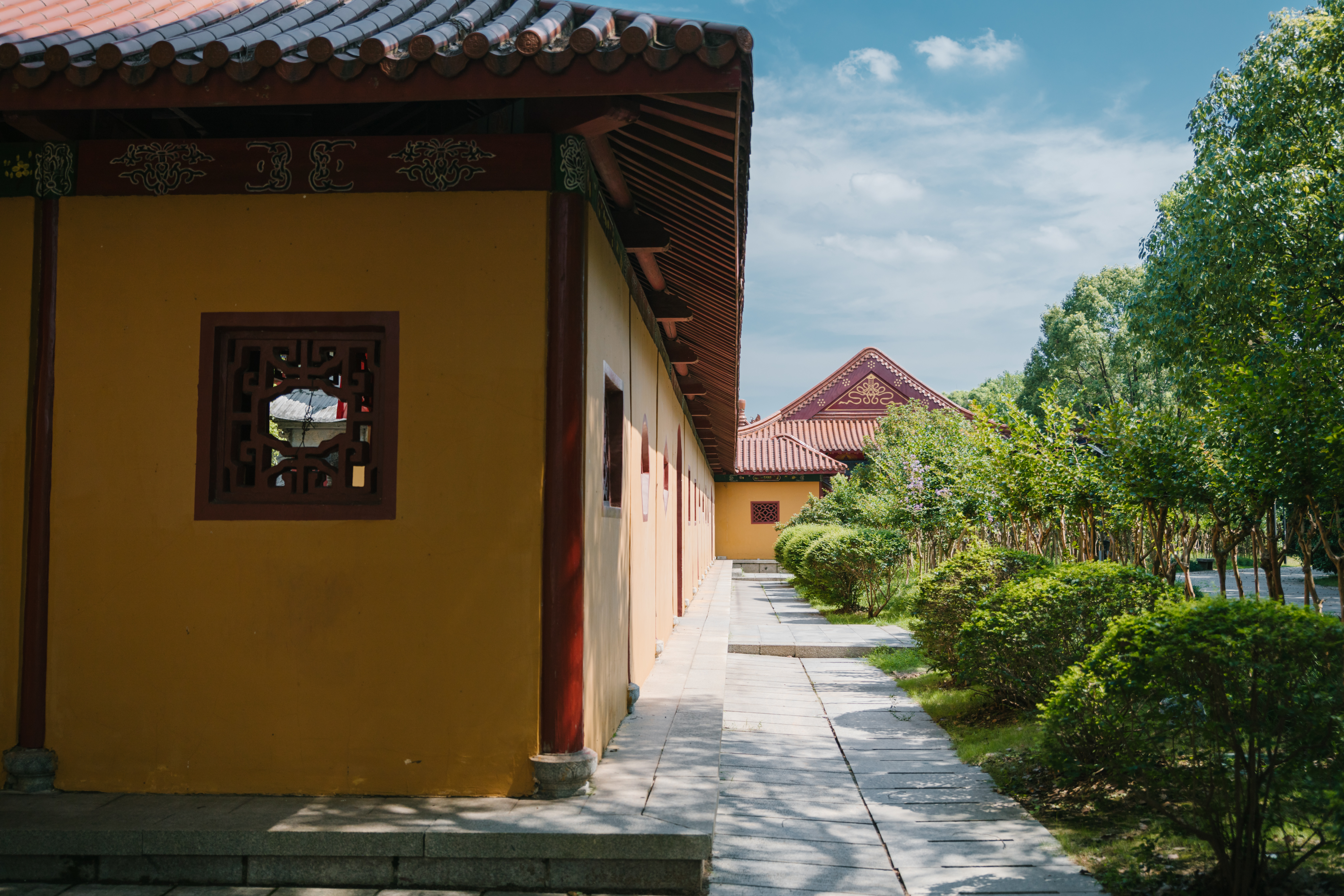 南昌之星摩天轮讲解,南昌之星摩天轮下面有什么玩