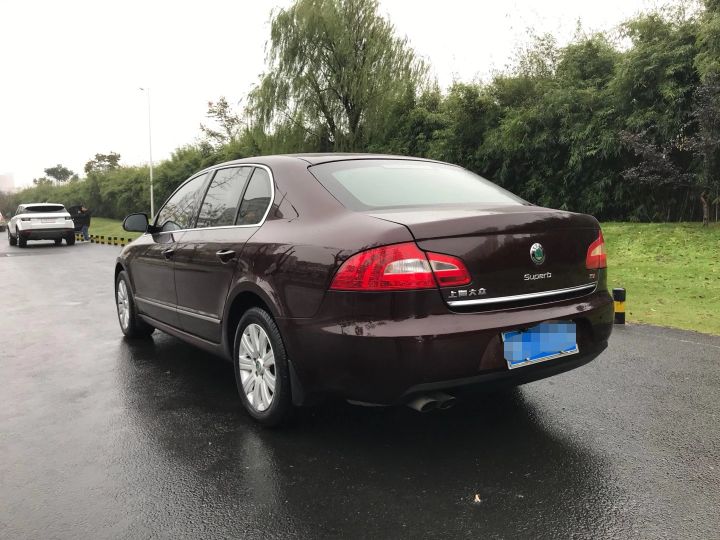 帕萨特改装,改帕拉梅拉车标