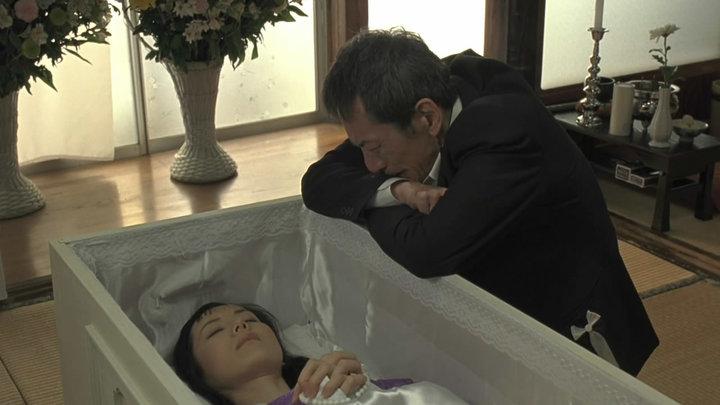 逝去的长辈入土为安的简单说法,殡葬有几种方式