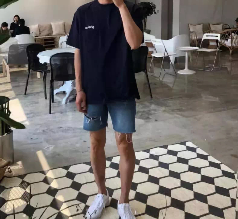 男生夏天穿短裤还是长裤,夏天短裤穿搭男生
