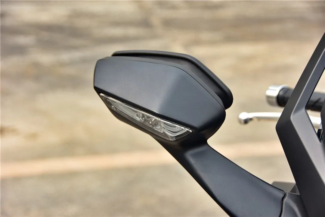 本田踏板车nss300和nss350,本田nss350和光阳s350哪个好