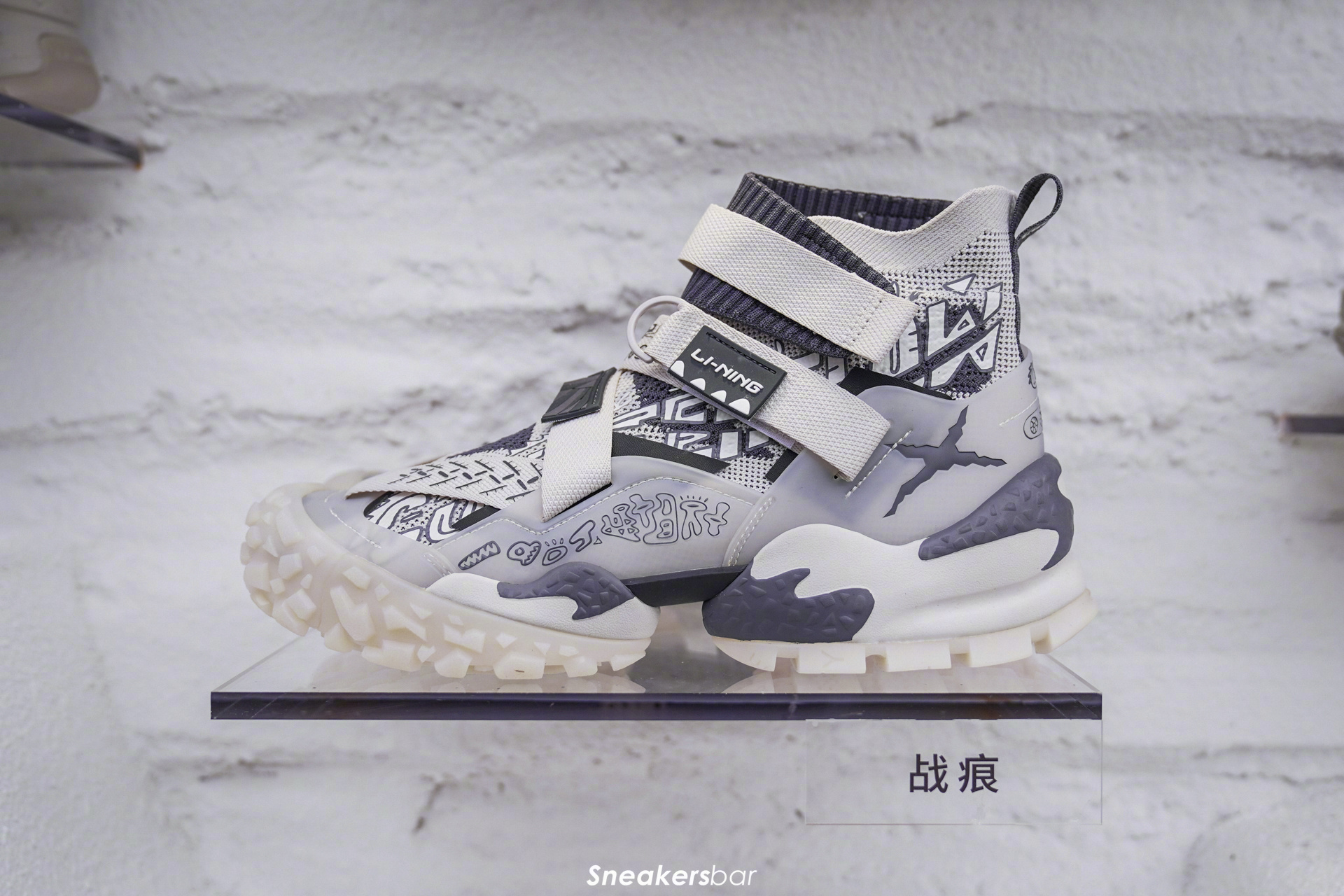 李宁鞋子时装周秀款,李宁走秀款鞋女鞋板鞋