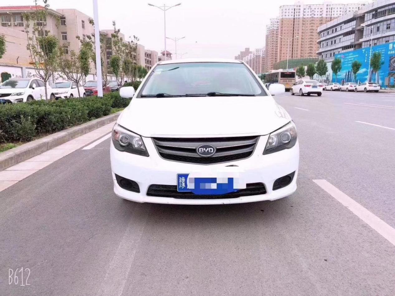 比亚迪宋plus为什么掉价很快,都说车降价为什么还是很贵