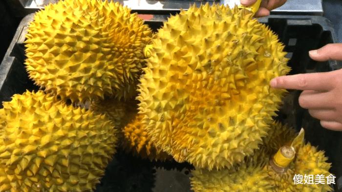 买榴莲别贪便宜,买榴莲千万别买开口的
