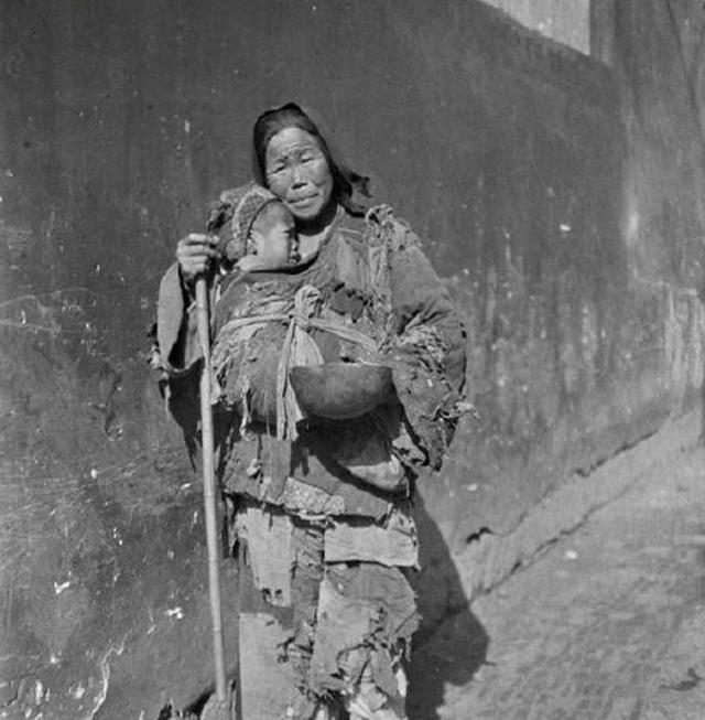 《丰乳肥臀》：一部令女性悲痛的小说，女人不独立，动物都不如