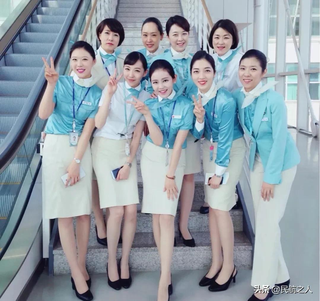 飞机上的空姐是怎么挑选的,航班上的空姐