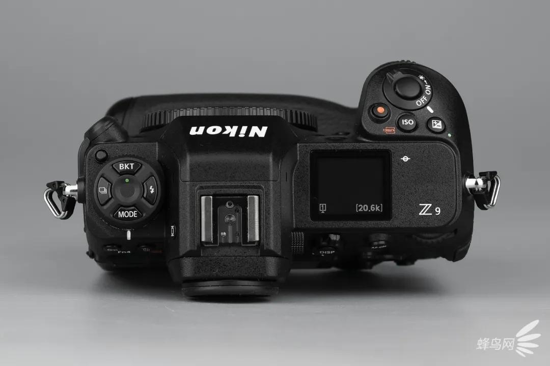 尼康z9旗舰相机详细评测,尼康z9机身的无损变焦功能