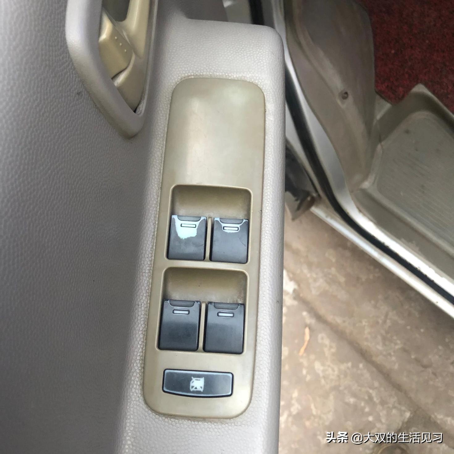 浪迪铃木面包车价格,铃木浪迪面包车车身一边高一边低