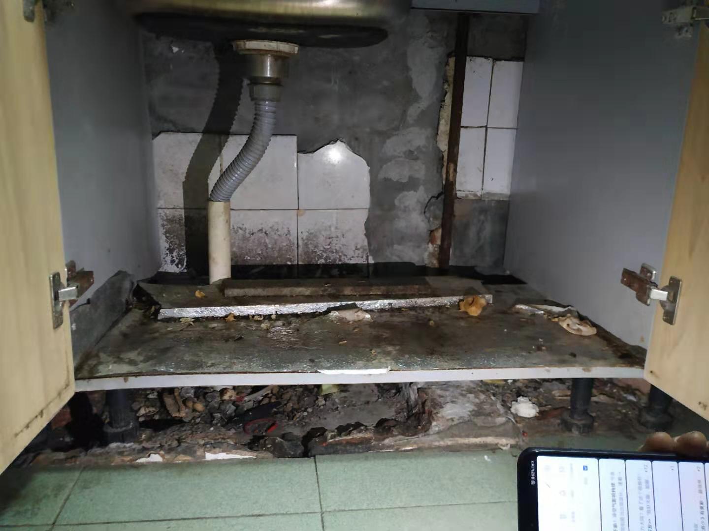 还信托管租房吗？成都一中介包改造后房屋漏水两年