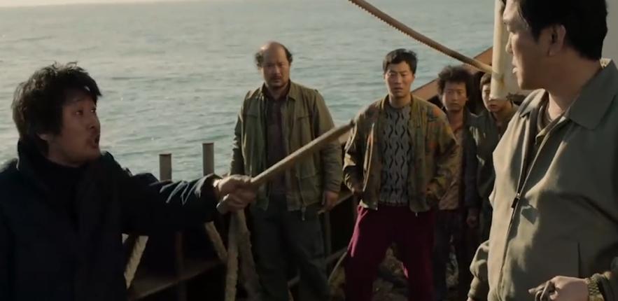 2010年,33人出海钓鱿,却只回来11人,他们经历了什么?