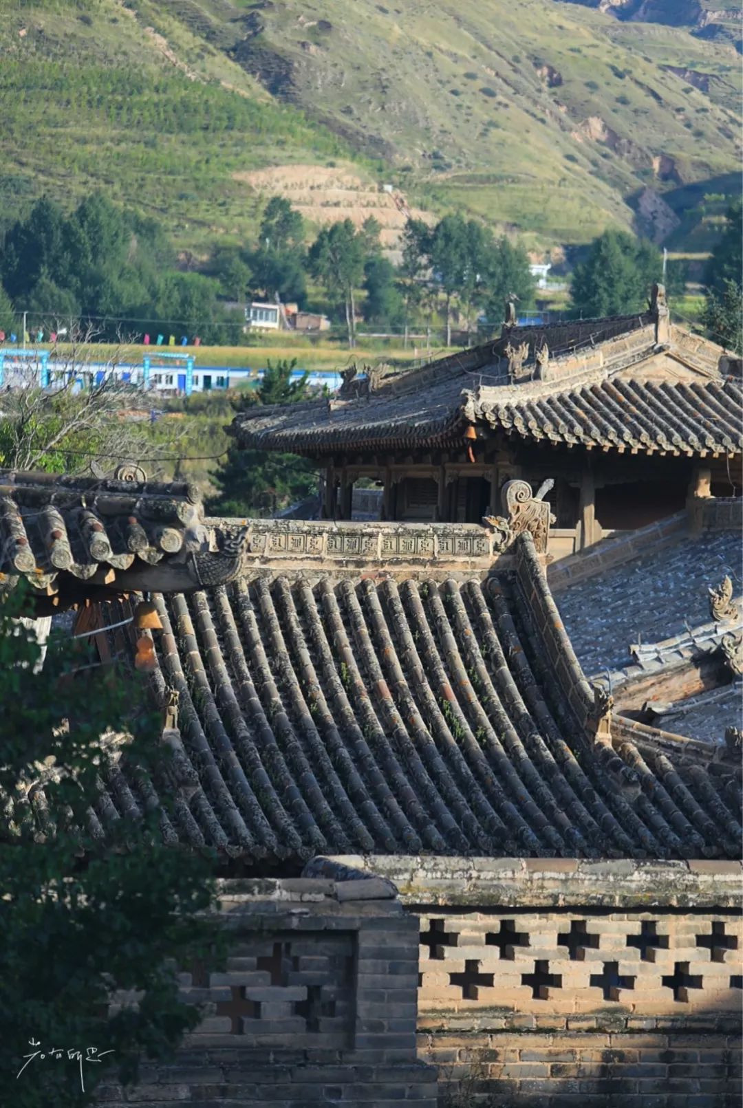 藏在深山里的故宫,青海最古老的藏传寺院