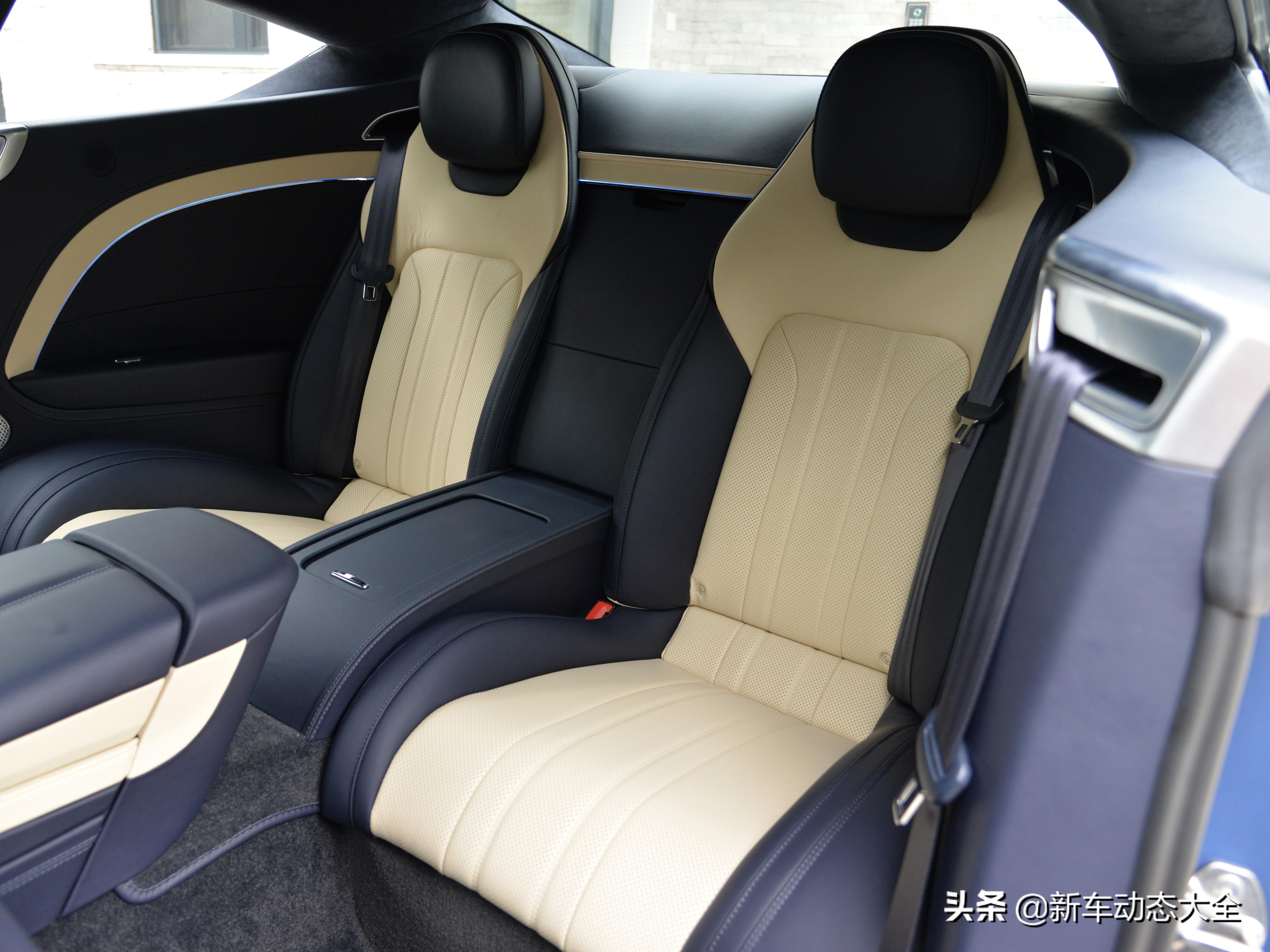 宾利欧陆2011款supersport敞篷版6.0,2022款宾利欧陆gtw12mulliner冰川白