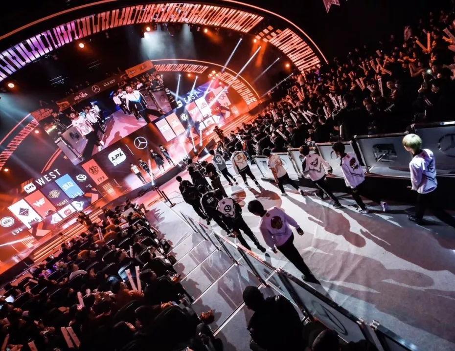 lol职业赛场顶级反应,lol中公认手感最好的十款皮肤