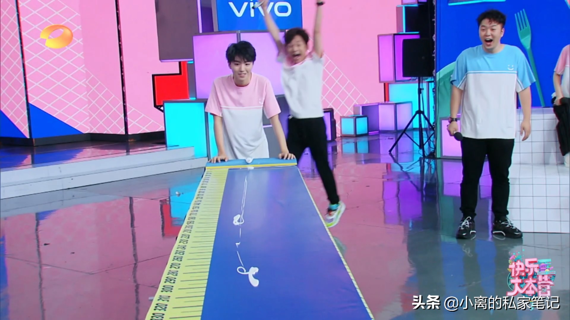 快乐大本营王俊凯玩游戏,快乐大本营名场面王俊凯噘嘴