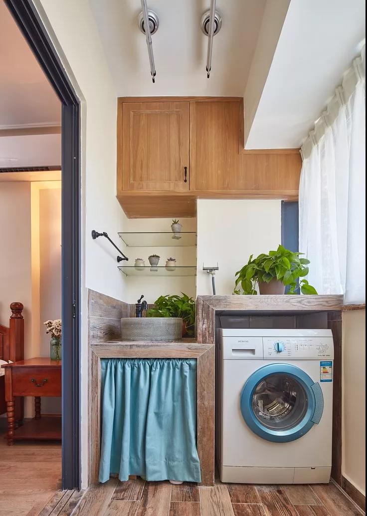 阳台贴什么样的瓷砖好看,没想到瓷砖上面铺地板也这么好看