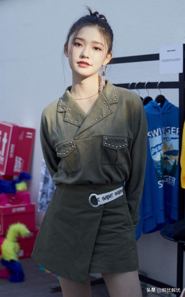 林允瘦了14斤后的样子,林允瘦的腿