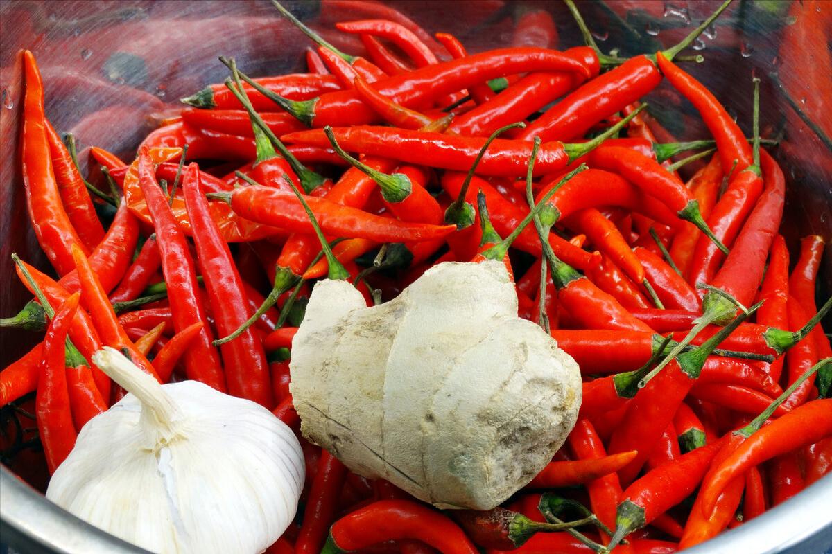 哪些品种辣椒可以做辣椒酱,怎么用干辣椒做辣椒酱详细方法