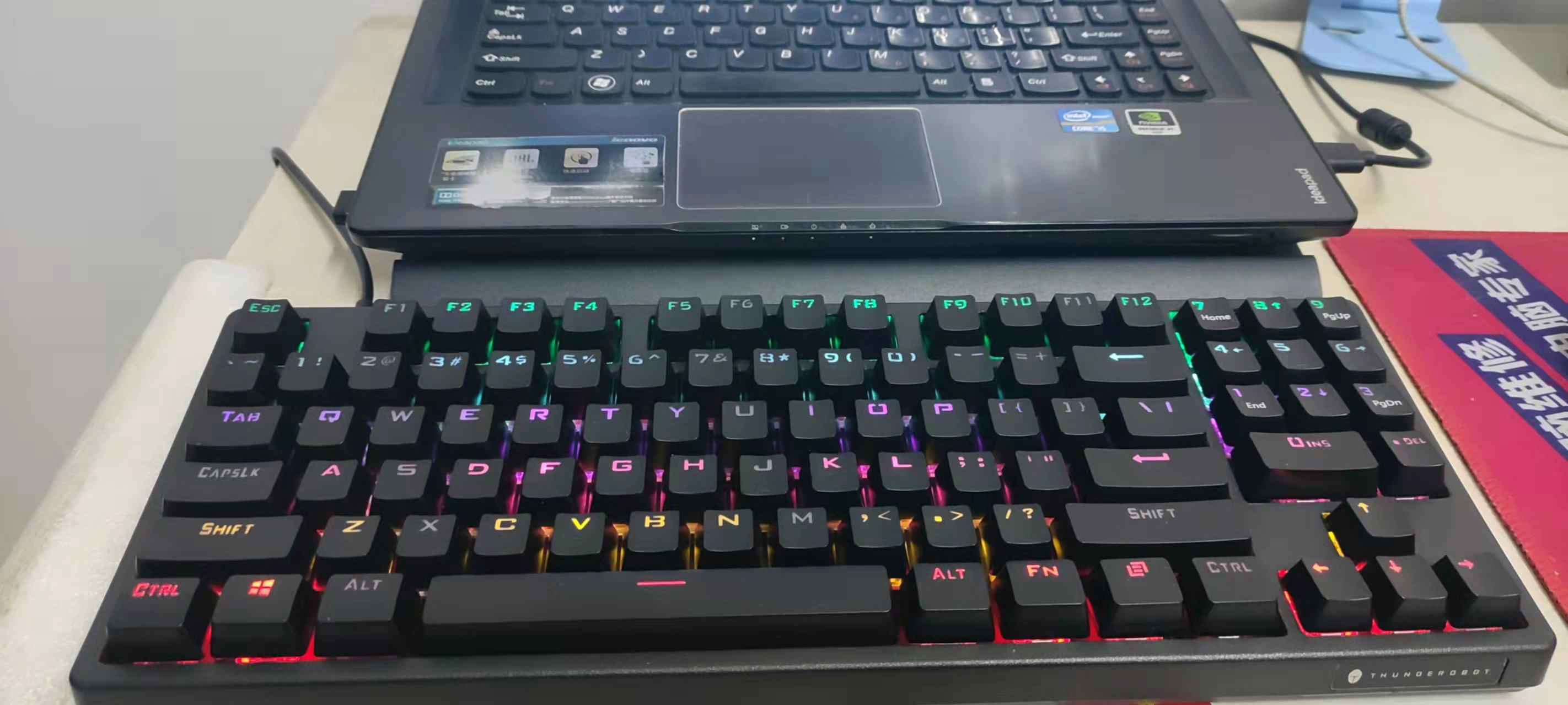 性价比高的笔记本键盘推荐,笔记本炫酷机械键盘推荐