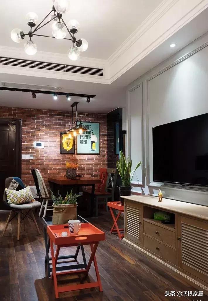 客厅到底要不要铺木纹砖,客厅到底要不要贴墙布