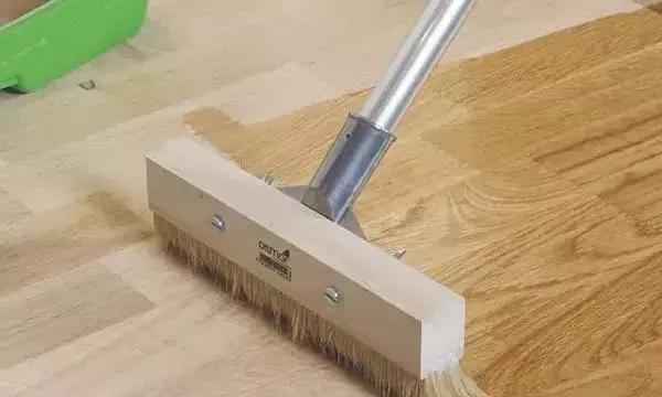 木蜡油和桐油漆有什么区别,油漆水性漆木蜡油出来效果对比