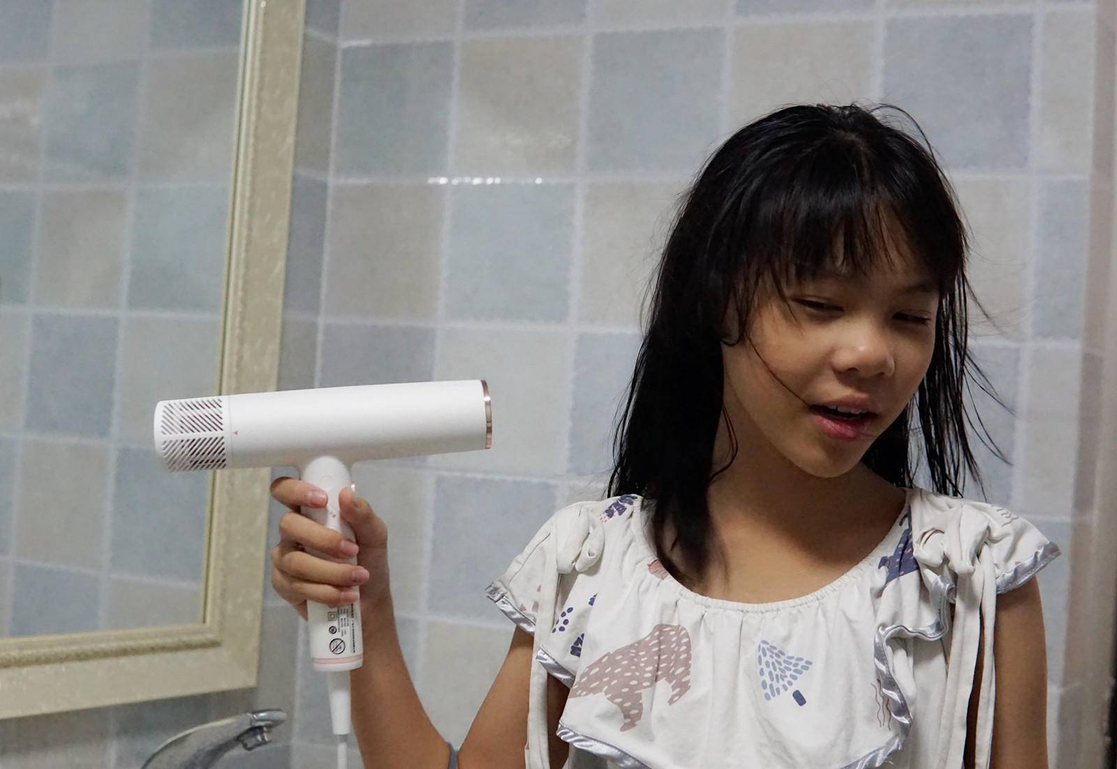 韩国大宇速干负离子吹风机,最新大宇吹风机