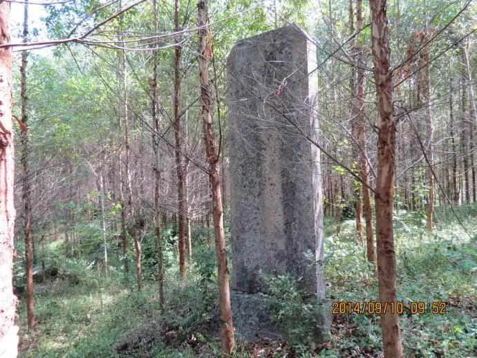 佛潭简介,佛崖石刻