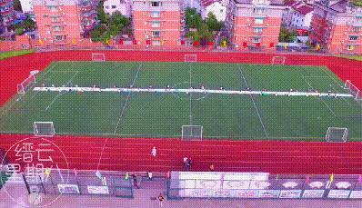 画一幅与校园足球有关的绘画,校园足球绘画又难又好看