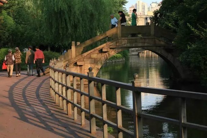 上海地铁附近景点推荐,上海地铁15号线沿线有哪些景点