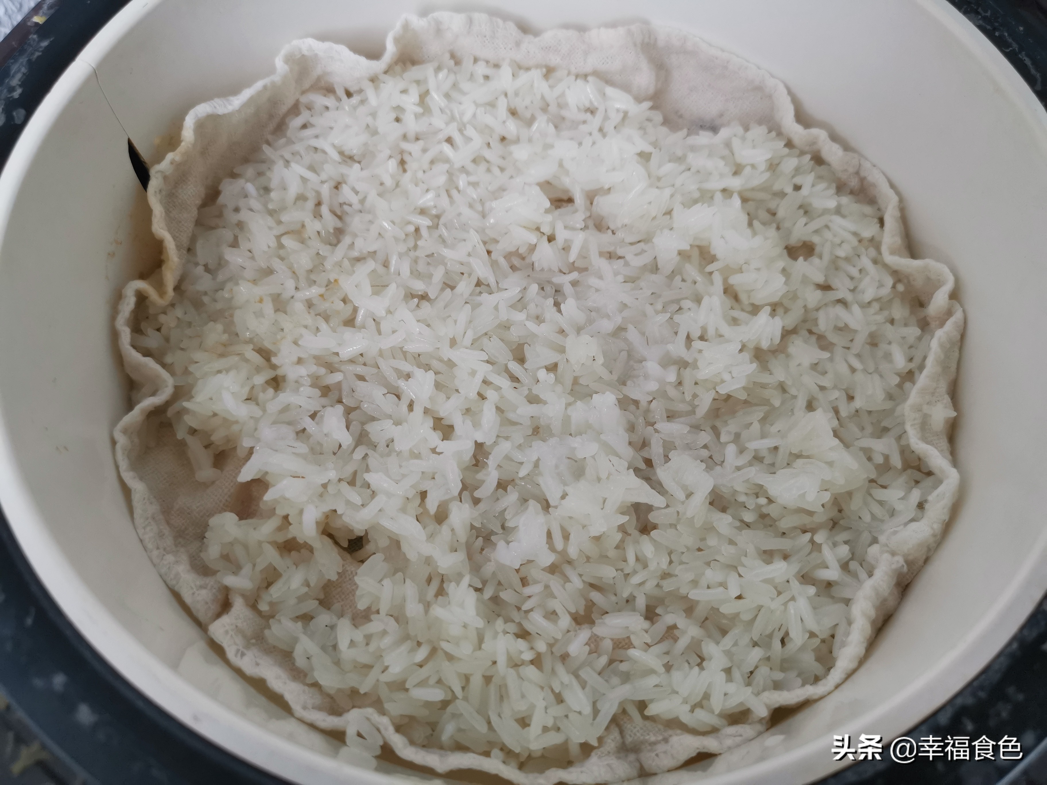 鸡翅包饭味道不错,鸡翅包饭外酥里嫩超好吃