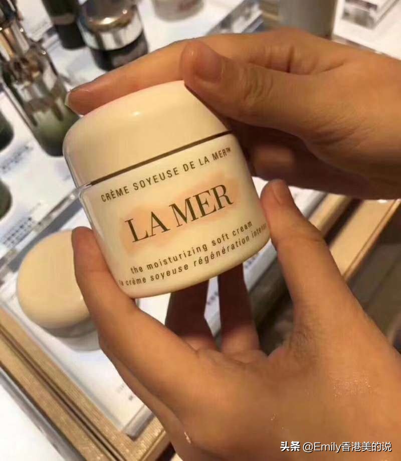 从补水保湿换成了抗皱抗衰,补水抵御肌肤松弛面霜