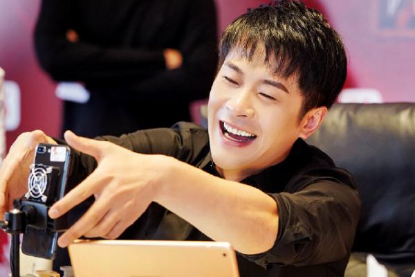 辛巴直播卖四千的大衣是真的吗,辛巴被曝再卖假货完整版