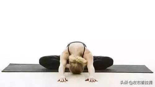 每天练习这个体式，保养子宫，清除体内垃圾，年轻10岁