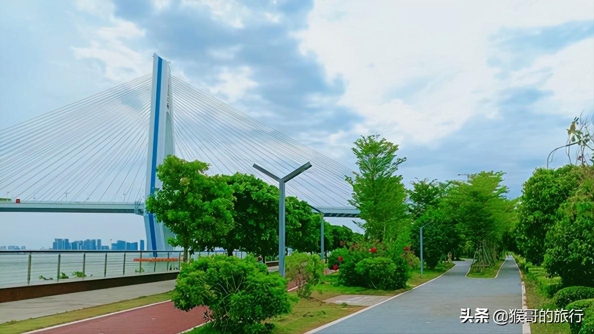 世纪大桥是通往海甸岛的吗,世纪大桥往海甸岛方向