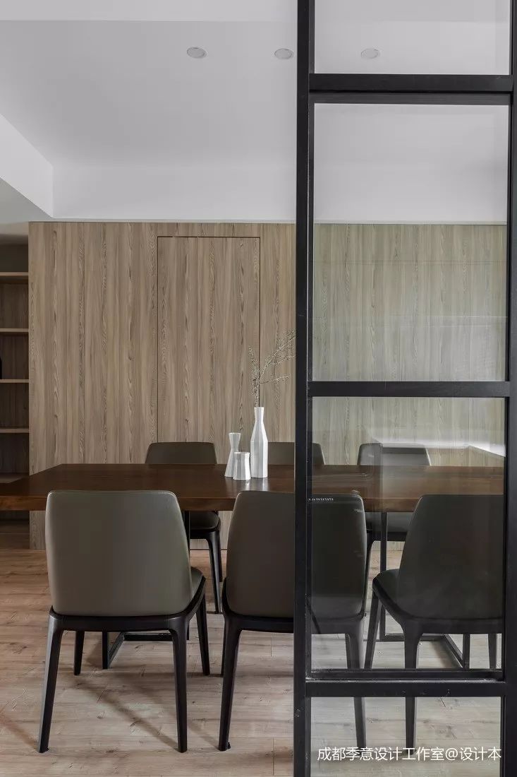 齐齐哈尔卧室装修布局,自己安装木板墙