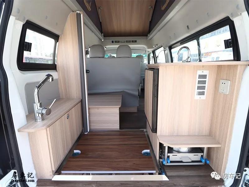 金杯小海狮五座有多大空间,2019金杯小海狮