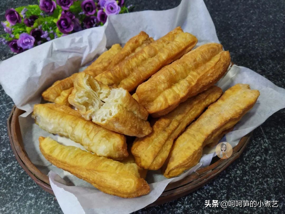 新油条怎么做酥脆松软完整教程,油条怎么做酥脆松软高筋面粉