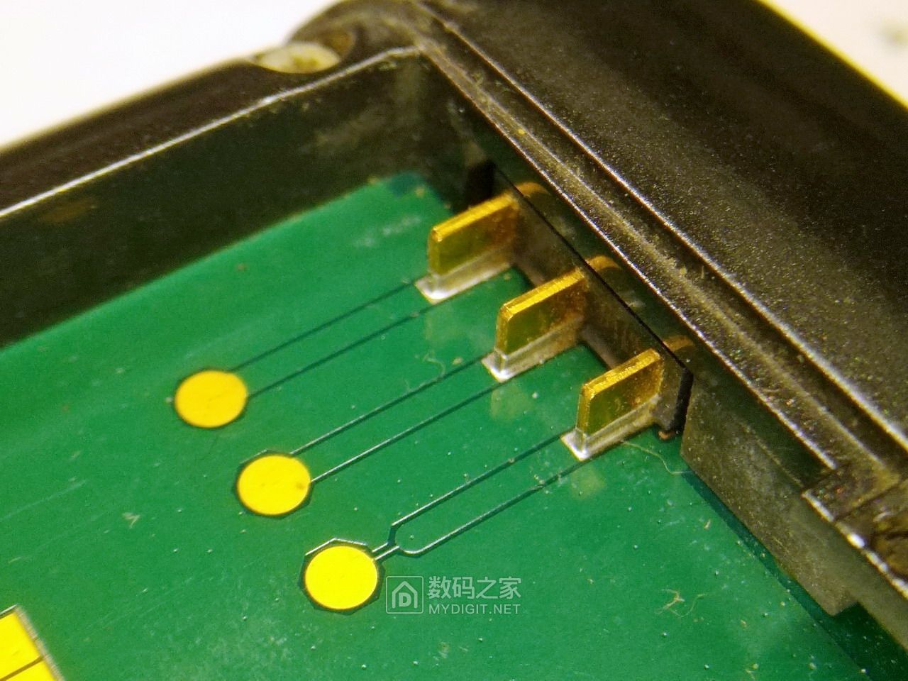 70余图拆解2008年款诺基亚全键盘旗舰E71,曾经的神机名不虚传